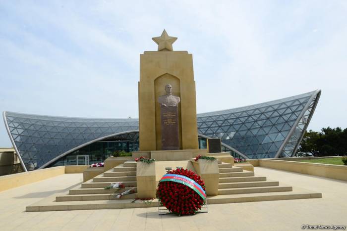 В Азербайджане отмечают День Победы над фашизмом
