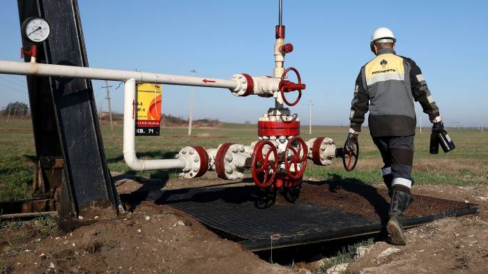 Азербайджан получил право экспортировать продукцию “Роснефти" в Украину