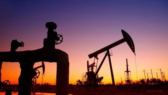 Цена азербайджанской нефти приближается к 70 долларам
