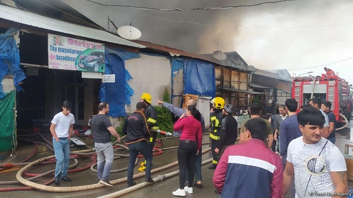 Пожар на рынке в Барде потушен