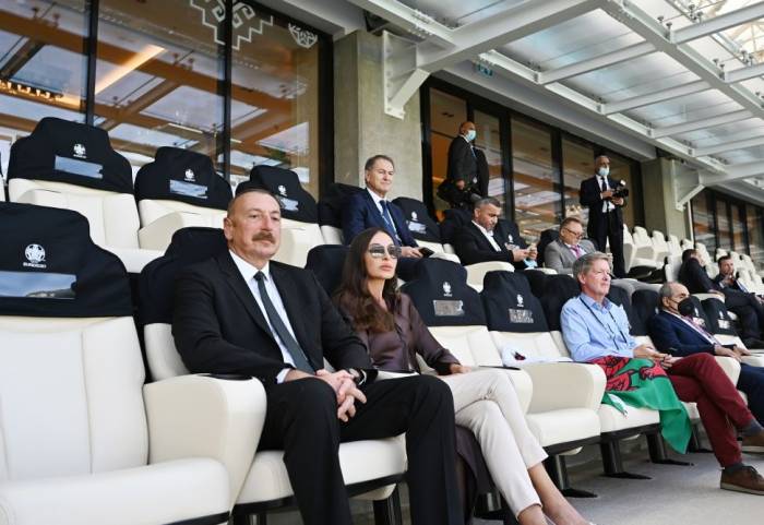 Ильхам Алиев и Мехрибан Алиева наблюдали за матчем Уэльс-Швейцария -ФОТО
