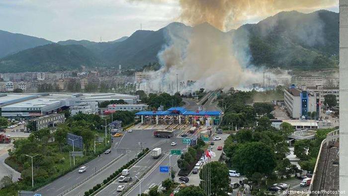 В Китае не менее 11 человек погибли при взрыве газа
