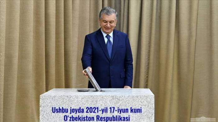 Президент Узбекистана заложил первый камень в основание города Новый Андижан

