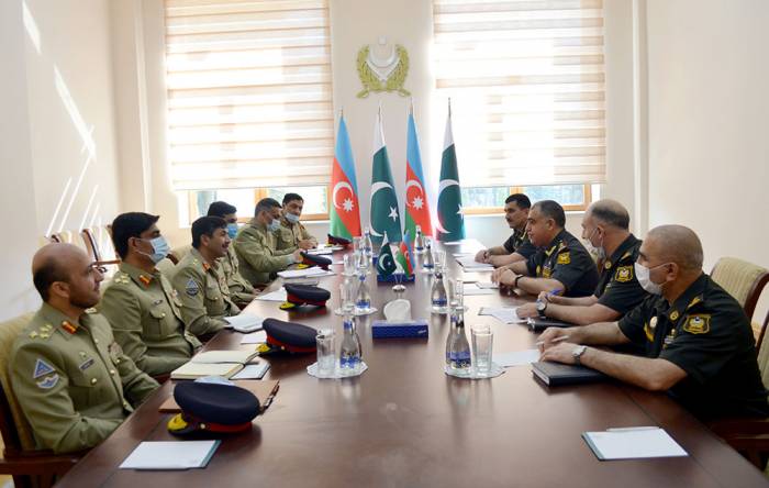Военные Азербайджана и Пакистана обсудили вопросы оперативного планирования
