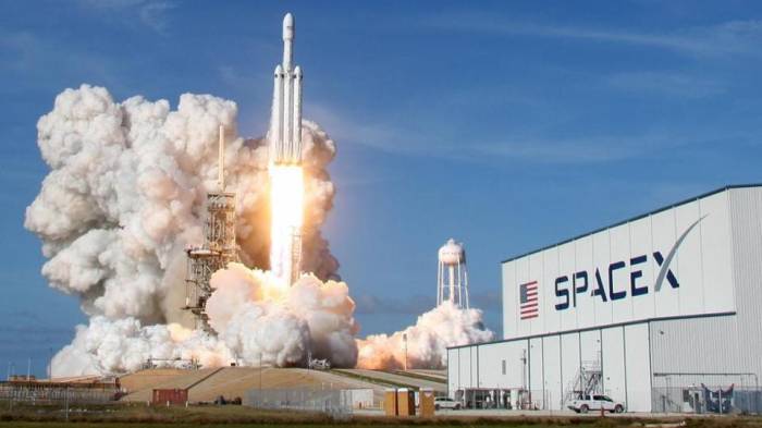 Корабли SpaceX пропустят июльские испытания из-за экологов
