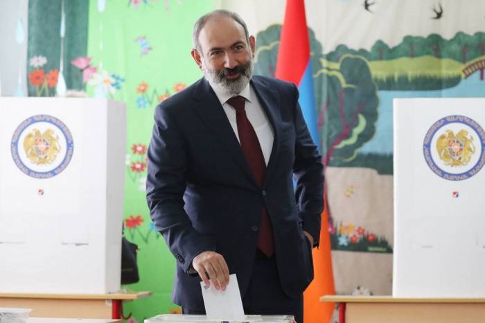 Партия Пашиняна лидирует на выборах в Армении после обработки 95,8% бюллетеней