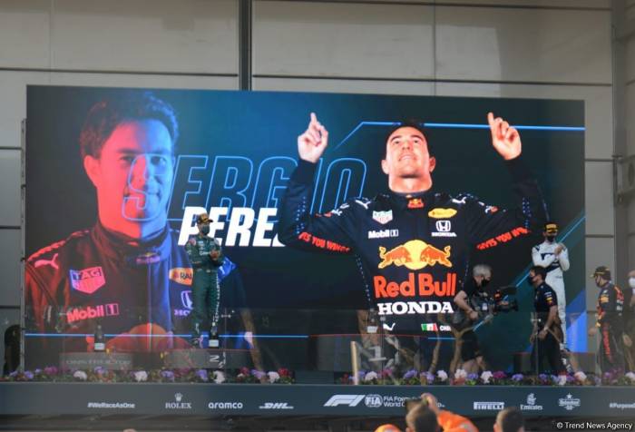 Пилот Red Bull Racing Серхио Перес стал победителем Гран-при Азербайджана Формулы-1