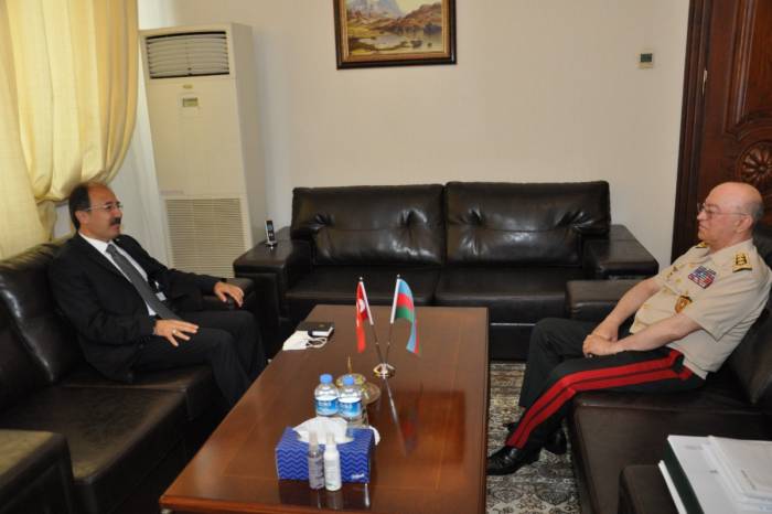 Министр по чрезвычайным ситуациям Кямаледдин Гейдаров встретился с послом Турции

