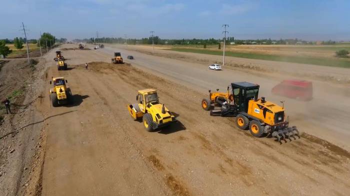 Продолжается строительство автодороги Барда – Агдам