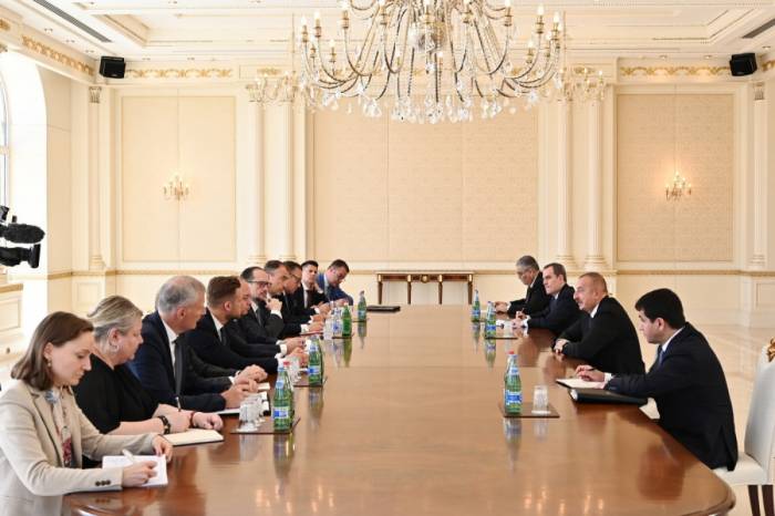 Президент Ильхам Алиев принял глав МИД Румынии, Австрии, Литвы и делегацию ЕС