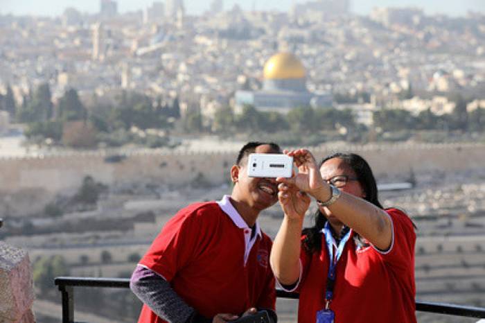Израиль отложил открытие границ для привитых от COVID-19 туристов
