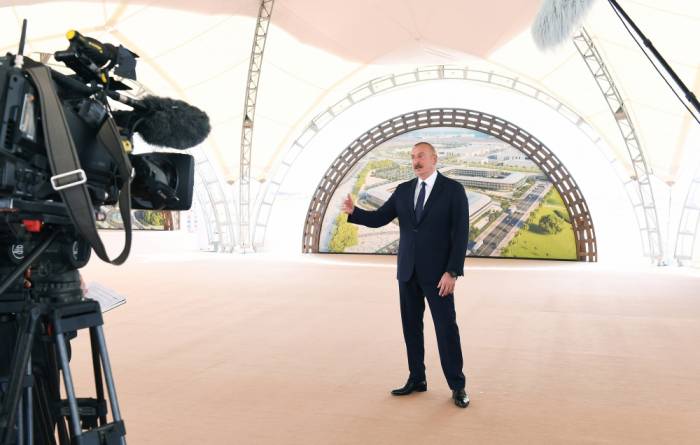 Ильхам Алиев: В Азербайджане прекрасный инвестиционный климат