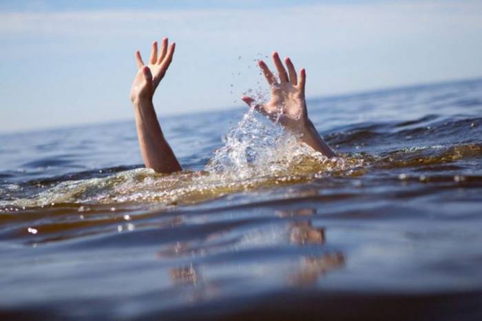 В Новханах в море нашли тело утонувшего мужчины
