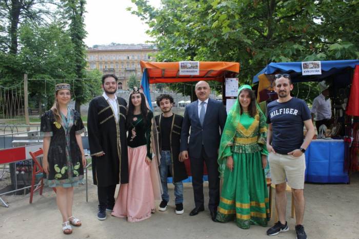Азербайджан представлен на фестивале RefuFest в Праге - ФОТО