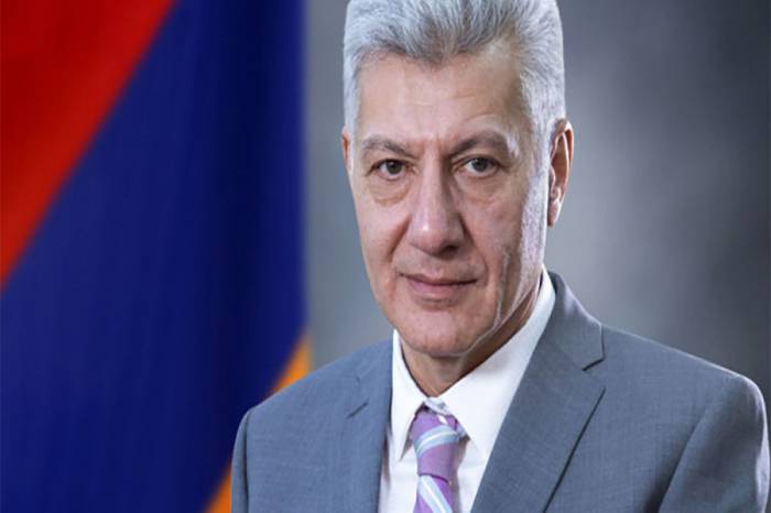 Замминистра обороны Армении снят с должности
