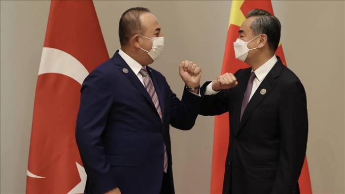 В Ташкенте прошли переговоры глав МИД Турции и КНР
