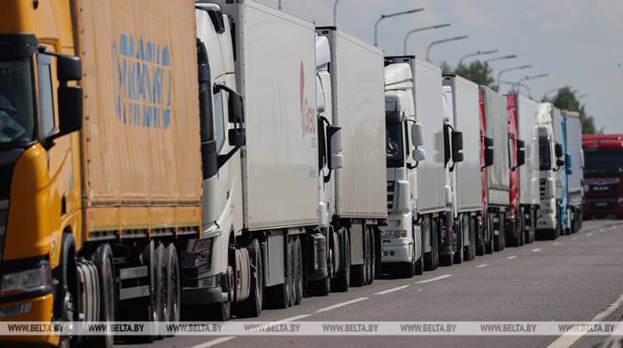 Выезда из Беларуси в ЕС на границе ожидают более 1020 фур
