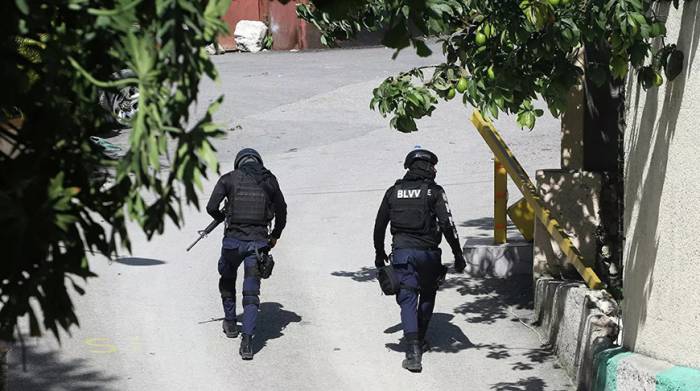 Полиция Гаити задержала 11 подозреваемых в убийстве президента
