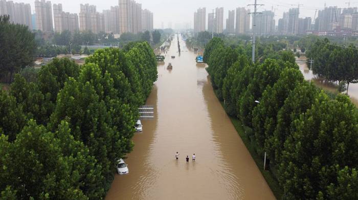 Число погибших при наводнениях в китайской Хэнани возросло