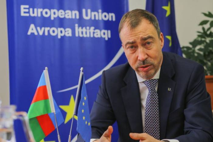 ЕС выразил обеспокоенность происходящим на азербайджано-армянской границе
