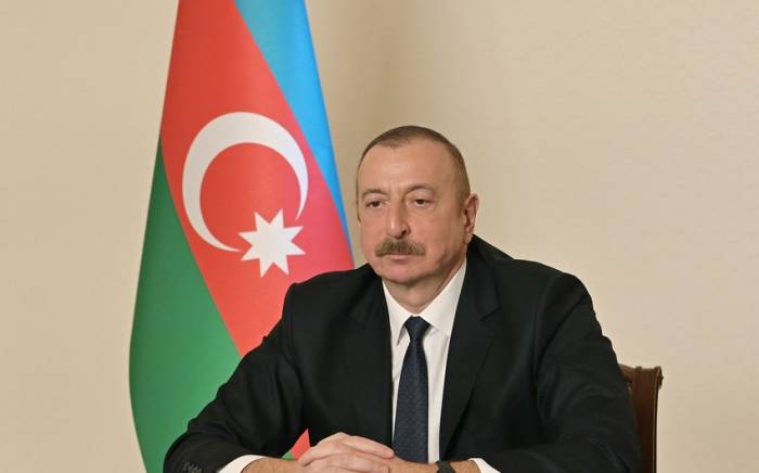 Президент Азербайджана поздравил XVI Верховного главу Малайзии 