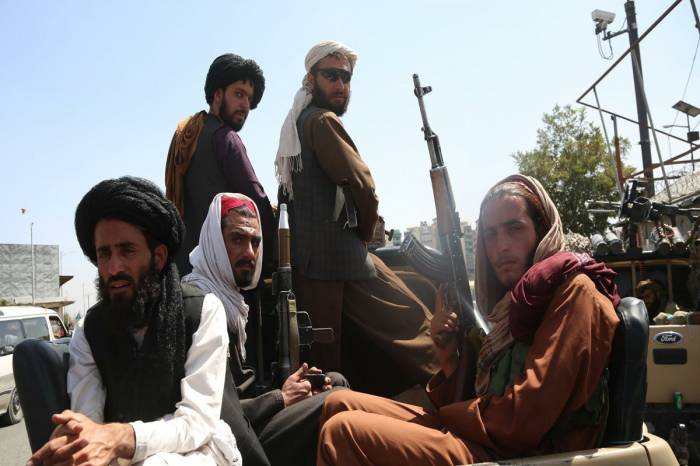 Талибы заявили, обеспечат права женщин согласно законам шариата