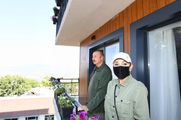 Ильхам Алиев и Мехрибан Алиева на открытии отеля «Карабах» в Шуше ОБНОВЛЕНО-ФОТО
