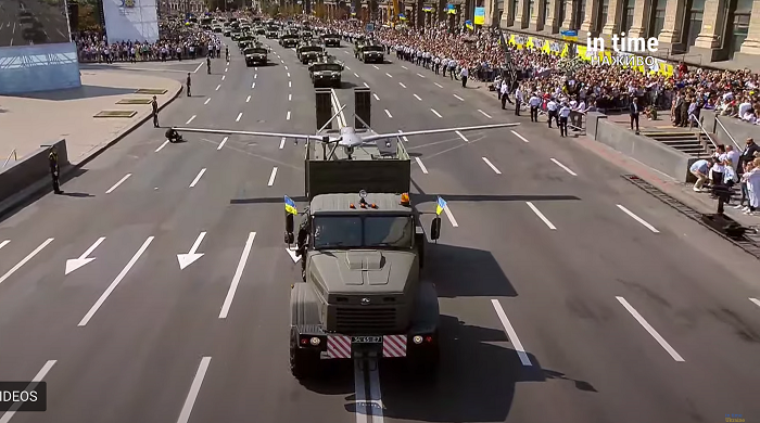 БПЛА «Байрактар» на военном параде в Украине