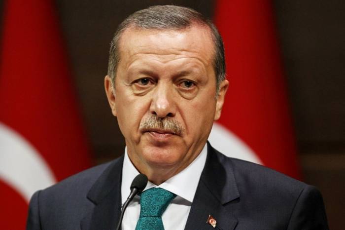 Эрдоган прибыл в зону стихийного бедствия в Турции
