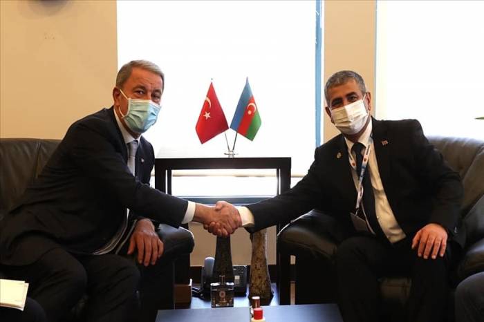 Состоялась встреча министров обороны Азербайджана и Турции - ВИДЕО
