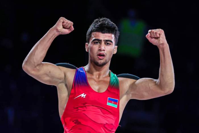 Азербайджанский борец победил армянина и стал чемпионом мира