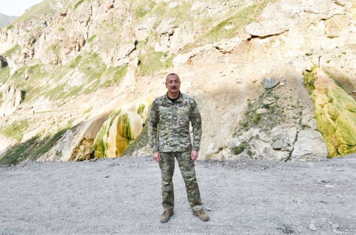 Ильхам Алиев: Мы положили конец мифологии, которая преподносила армянскую армию как «непобедимую армию»
