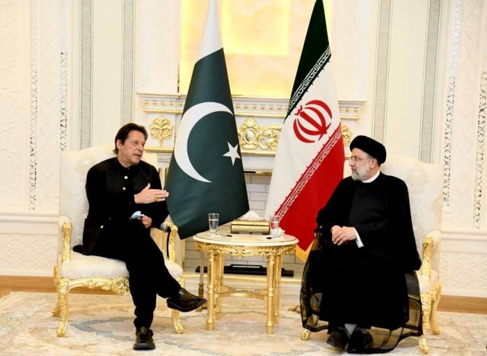 Двусторонний саммит Ирана и Пакистана на полях Шанхайского саммита