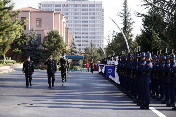 Начальники генштабов Азербайджана и Турции провели встречу в Анкаре
