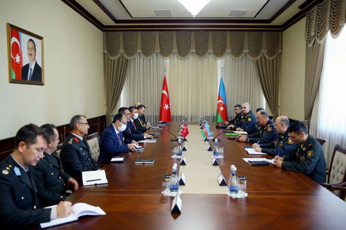 Начальник Генштаба Азербайджанской Армии встретился с замминистра национальной обороны Турции
