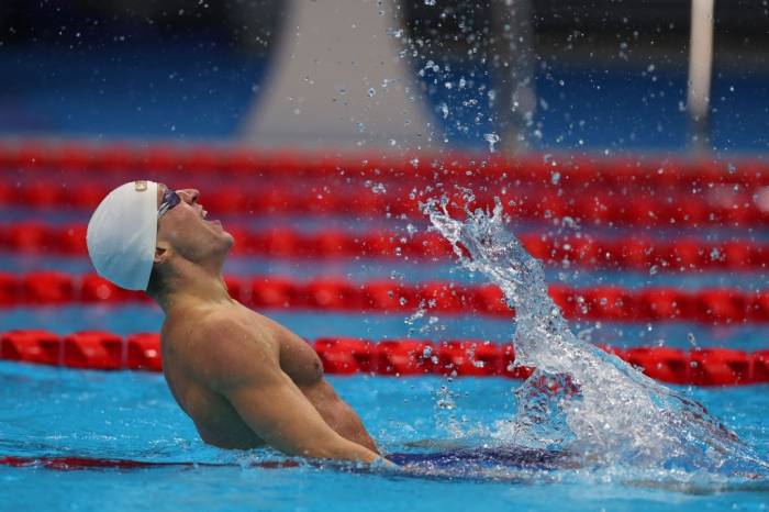 Азербайджанский пловец завоевал третью золотую медаль в Токио