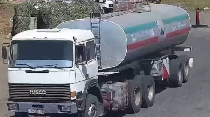 Азербайджан начал проверку иранских грузовиков на дороге Гёрис - Кафан