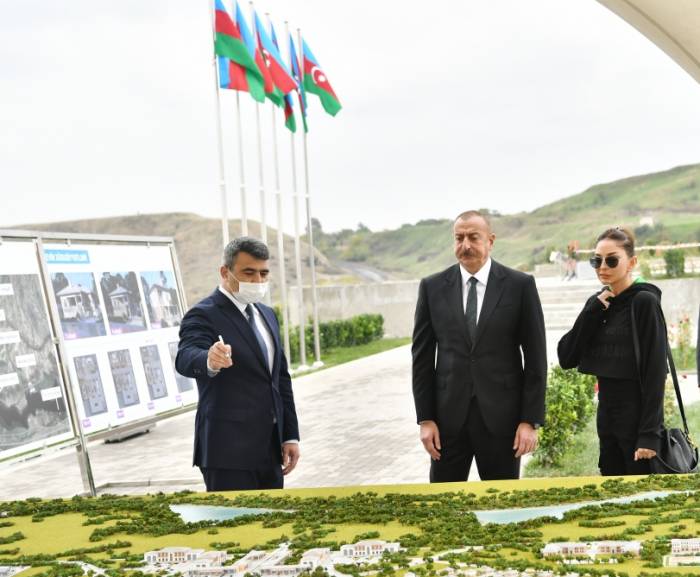 Ильхам Алиев и Мехрибан Алиева совершили поездку в Физулинский район - ФОТО-ОБНОВЛЕНО