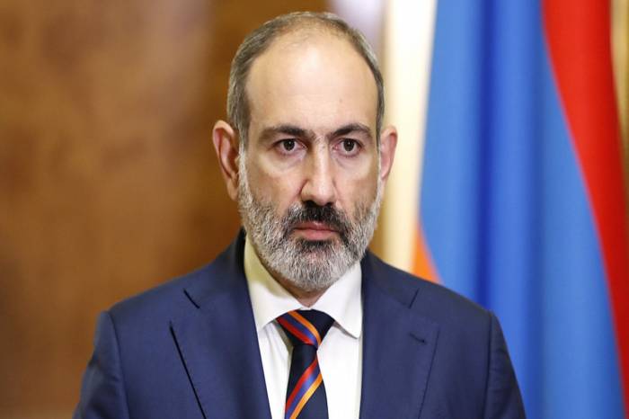 Пашинян подтвердил готовность встретиться с президентом Азербайджана
