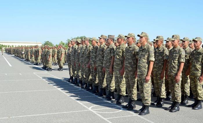 В Азербайджане проходят сборы с участием военнообязанных запаса
