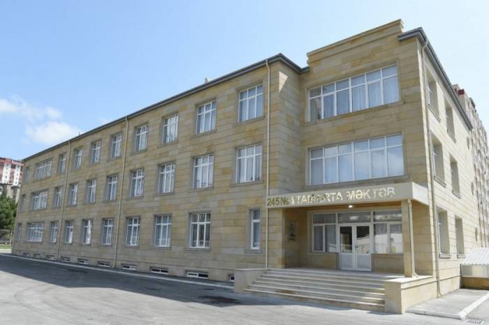 Еще одна школа в Баку перешла на дистанционное обучение
