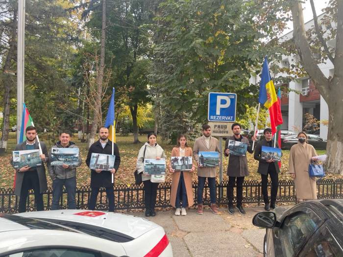 Конгресс азербайджанцев Молдовы провел мирный пикет у стен представительств ООН и ОБСЕ - ФОТО