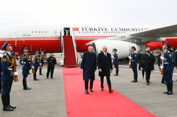 Президент Турции приземлился в аэропорту Физули - ФОТО