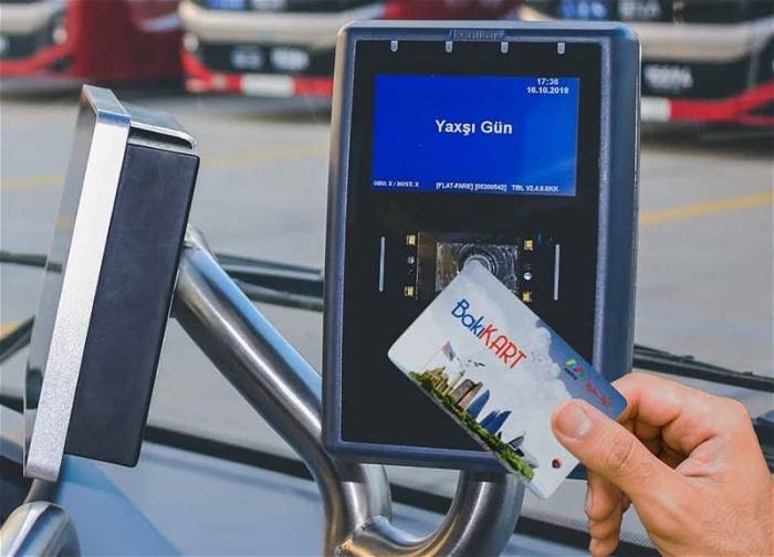 Проезд в автобусах можно будет оплачивать банковской картой 