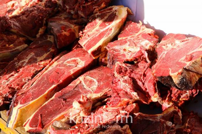 В Азербайджане будет предотвращен резкий рост цен на продукты животноводства