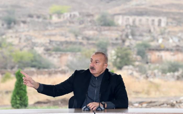 Ильхам Алиев: Мы в значительной степени приблизили день возвращения бывших переселенцев на родные земли