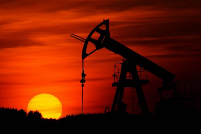 Средняя цена азербайджанской нефти на прошлой неделе выросла почти на 5%
