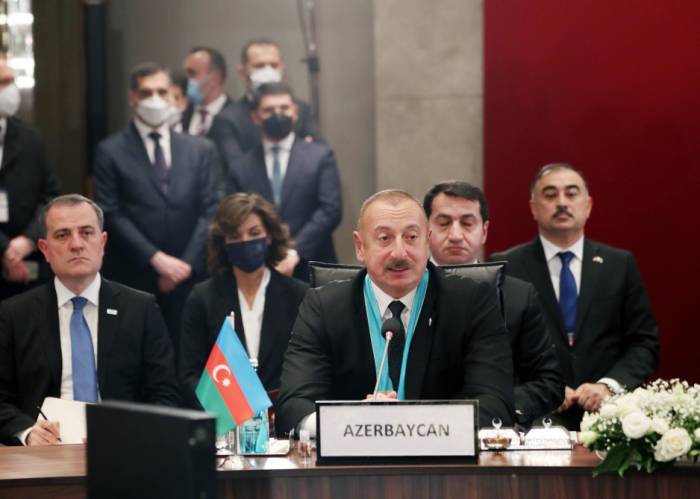 Ильхам Алиев: Азербайджан в период председательства приложил большие усилия для объединения тюркского мира
