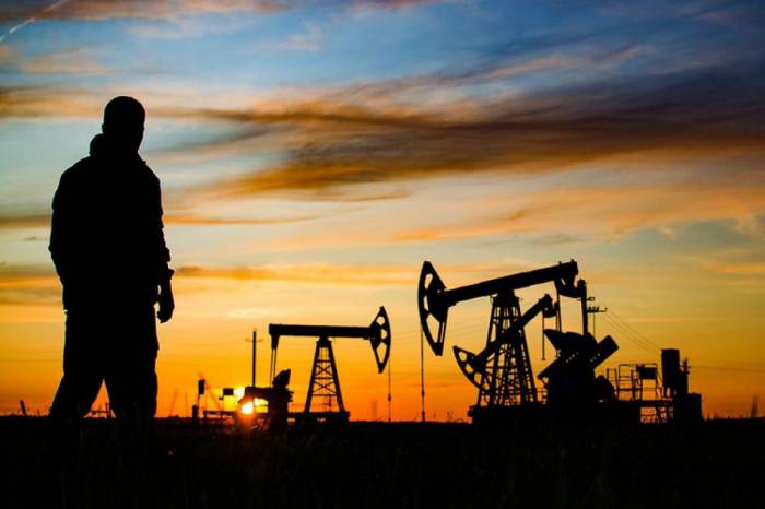 Средняя цена азербайджанской нефти на прошлой неделе снизилась на 3%

