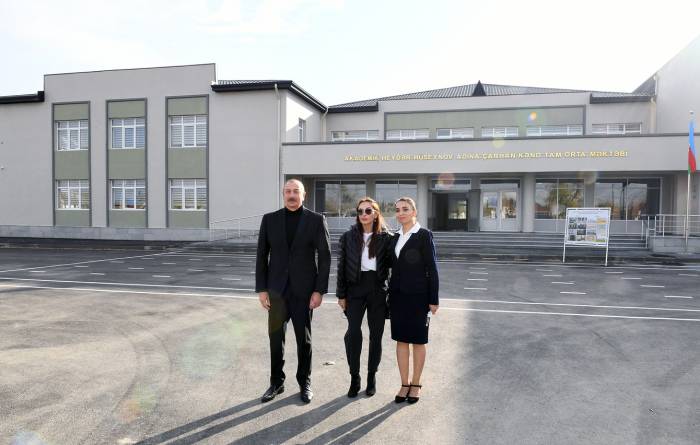 Ильхам Алиев и Мехрибан Алиева на открытии нового здания школы в Шамахе ФОТО-ОБНОВЛЕНО